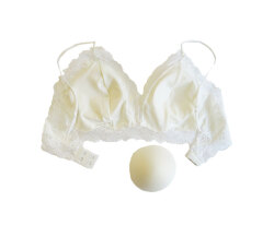 新アピスベアー天　ノンワイヤーブラ・ソフトブラ  ＃０816M. 「[le miaou]キャッツ」オフホワイト、裏