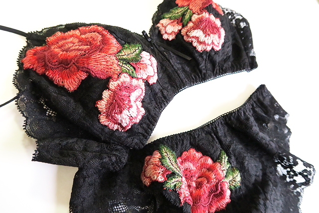世界で１セットだけ　ストレッチレース　紅薔薇モチーフ　ブラック　ノンワイヤーブラ・ソフトブラ　ショーツ　ペアセット　#0006 7